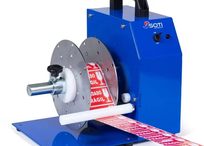 Comprar rebobinador de etiquetas manual ou automático: qual escolher?